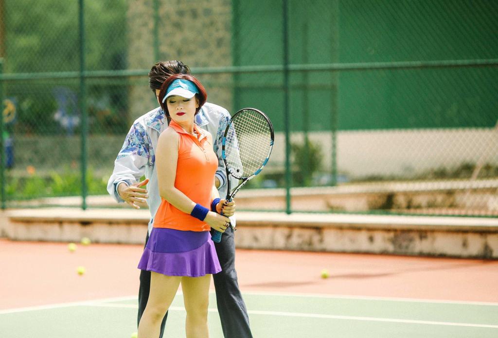 Bản remake Tháng Năm Rực Rỡ có gì khác với bản gốc Sunny? Bản remake Tháng Năm Rực Rỡ có gì khác với bản gốc Sunny?