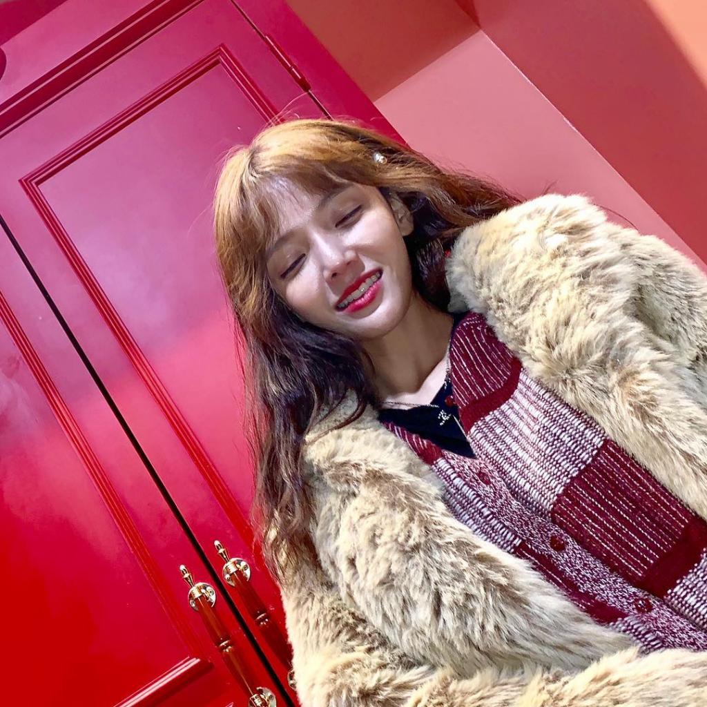 Fan kêu cứu công ty khi thấy Jimin (AOA) giảm cân trơ cả xương, gầy đến mức báo động Fan kêu cứu công ty khi thấy Jimin (AOA) giảm cân trơ cả xương, gầy đến mức báo động
