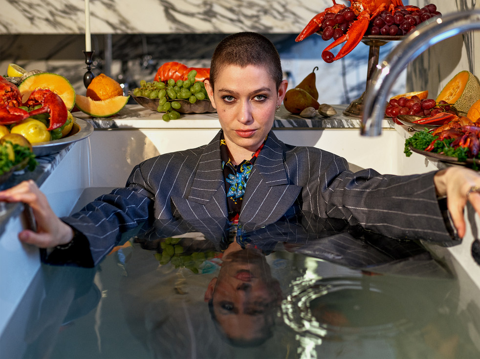 Asia Kate Dillon trong 'John Wick 3': Không phải nam, chẳng phải nữ, mà là 'họ' Asia Kate Dillon trong 'John Wick 3': Không phải nam, chẳng phải nữ, mà là 'họ'