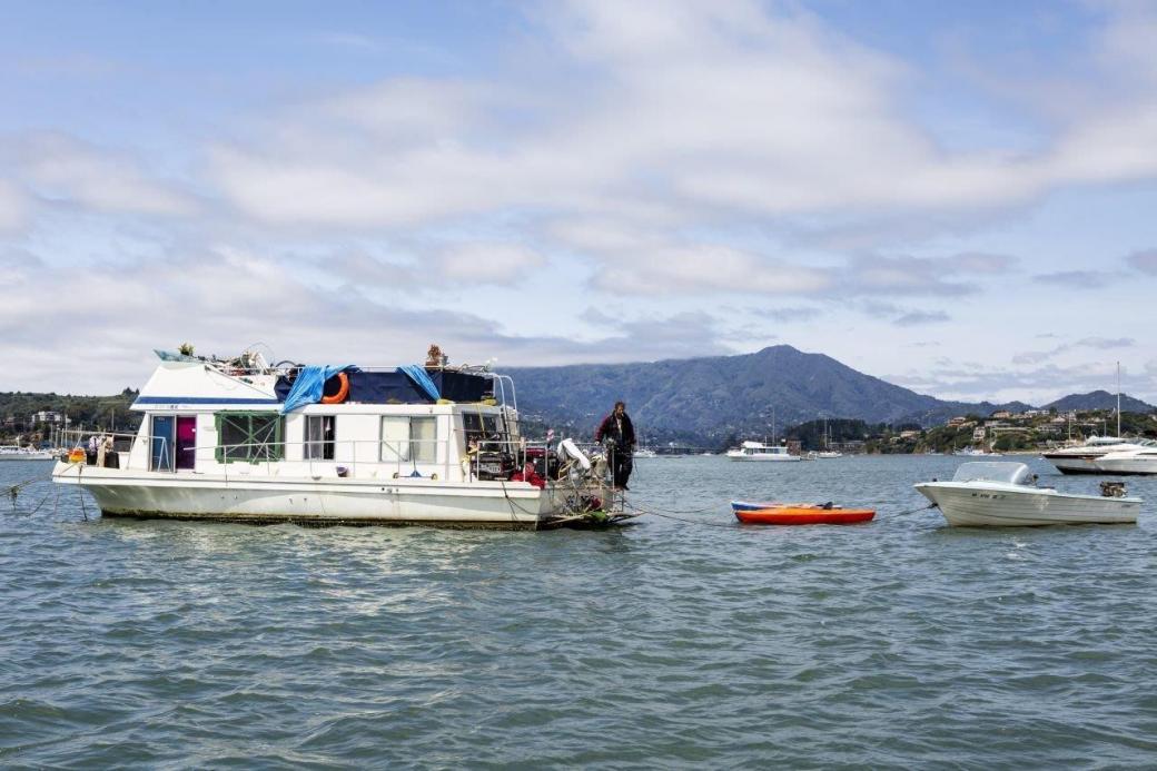 Dân San Francisco bỏ phố lên thuyền sống lênh đênh giữa biển vì giá nhà quá cao Dân San Francisco bỏ phố lên thuyền sống lênh đênh giữa biển vì giá nhà quá cao