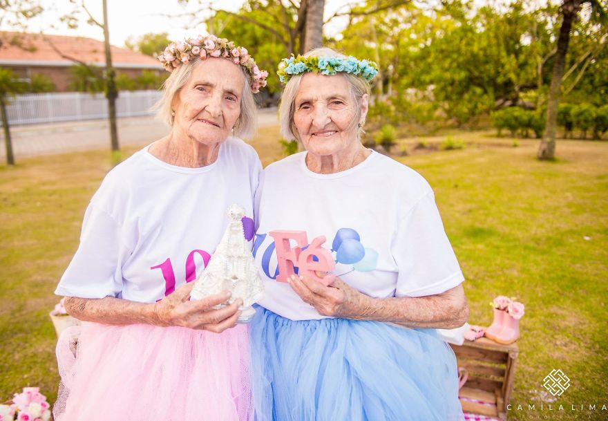 100 tuổi có thể khiến bạn ngừng 'cute'? Sai rồi! 100 tuổi có thể khiến bạn ngừng 'cute'? Sai rồi!