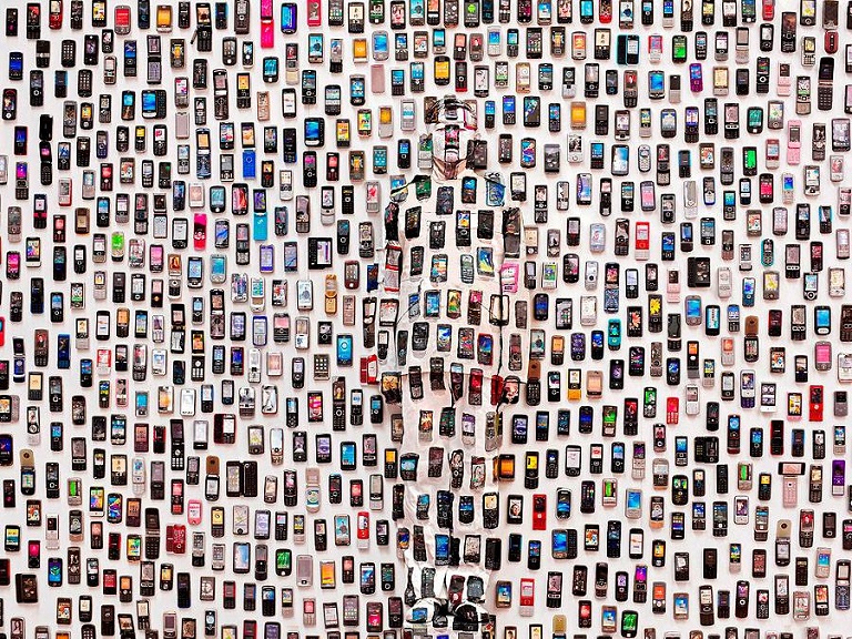 Bạn có thể tìm ra 'nghệ sĩ tàng hình' Liu Bolin trong những bức hình này? Bạn có thể tìm ra 'nghệ sĩ tàng hình' Liu Bolin trong những bức hình này?