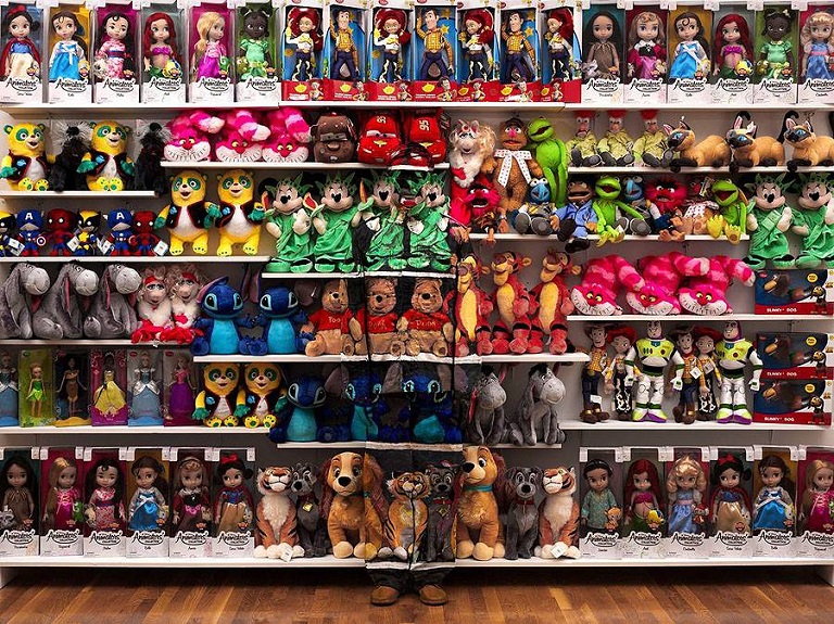 Bạn có thể tìm ra 'nghệ sĩ tàng hình' Liu Bolin trong những bức hình này? Bạn có thể tìm ra 'nghệ sĩ tàng hình' Liu Bolin trong những bức hình này?