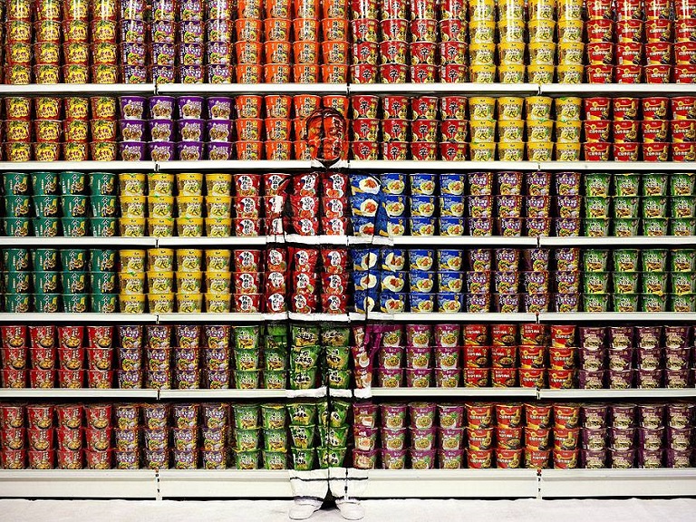 Bạn có thể tìm ra 'nghệ sĩ tàng hình' Liu Bolin trong những bức hình này? Bạn có thể tìm ra 'nghệ sĩ tàng hình' Liu Bolin trong những bức hình này?