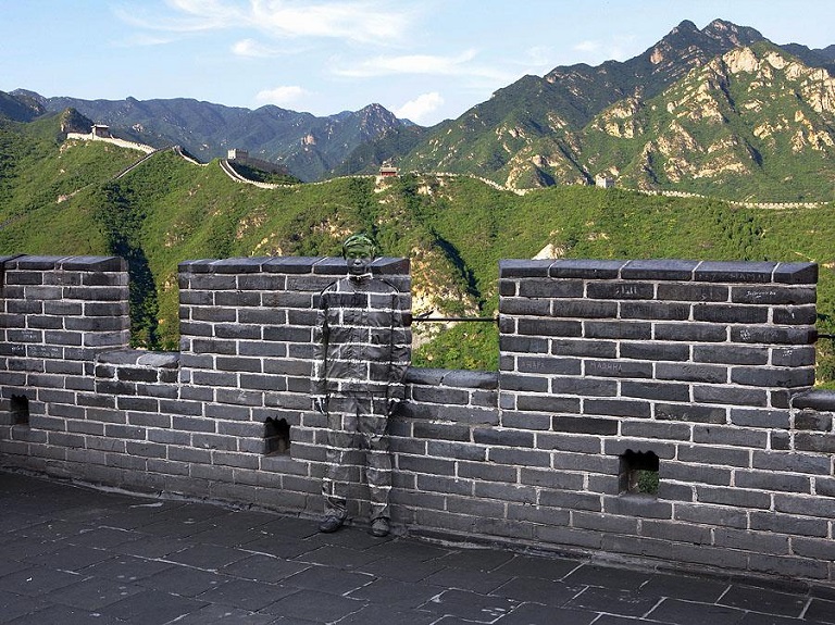 Bạn có thể tìm ra 'nghệ sĩ tàng hình' Liu Bolin trong những bức hình này? Bạn có thể tìm ra 'nghệ sĩ tàng hình' Liu Bolin trong những bức hình này?