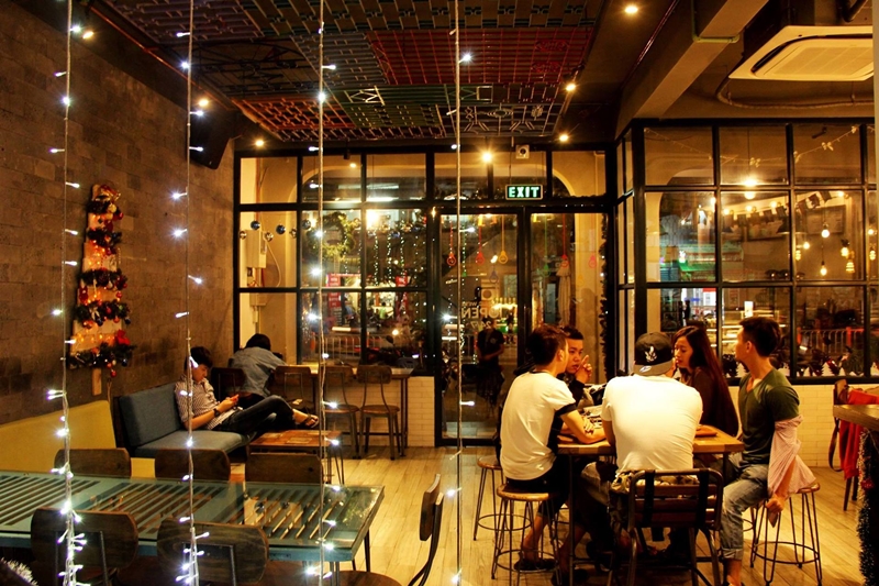 Sau 10h đêm, đi đâu nếu không thể đưa bạn gái vào nhà nghỉ? Sau 10h đêm, đi đâu nếu không thể đưa bạn gái vào nhà nghỉ?