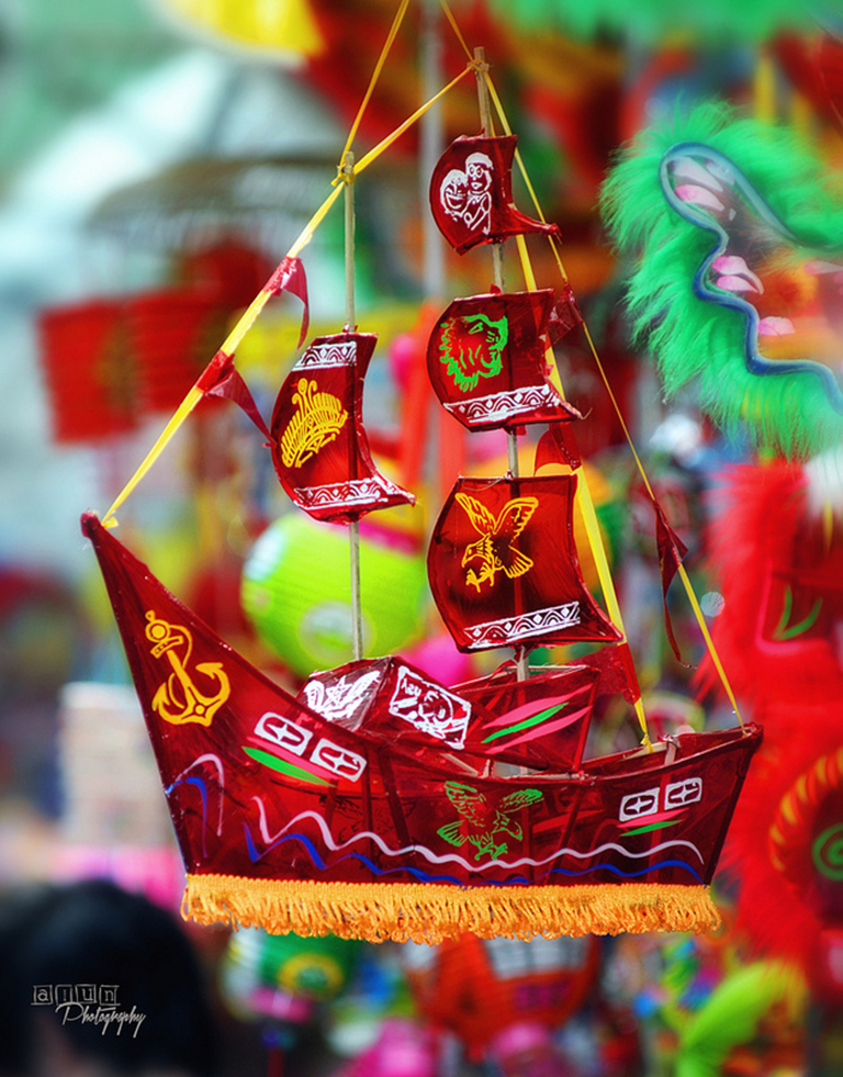 Trung thu tuổi thơ ai mà chẳng có một chiếc lồng đèn... Trung thu tuổi thơ ai mà chẳng có một chiếc lồng đèn...