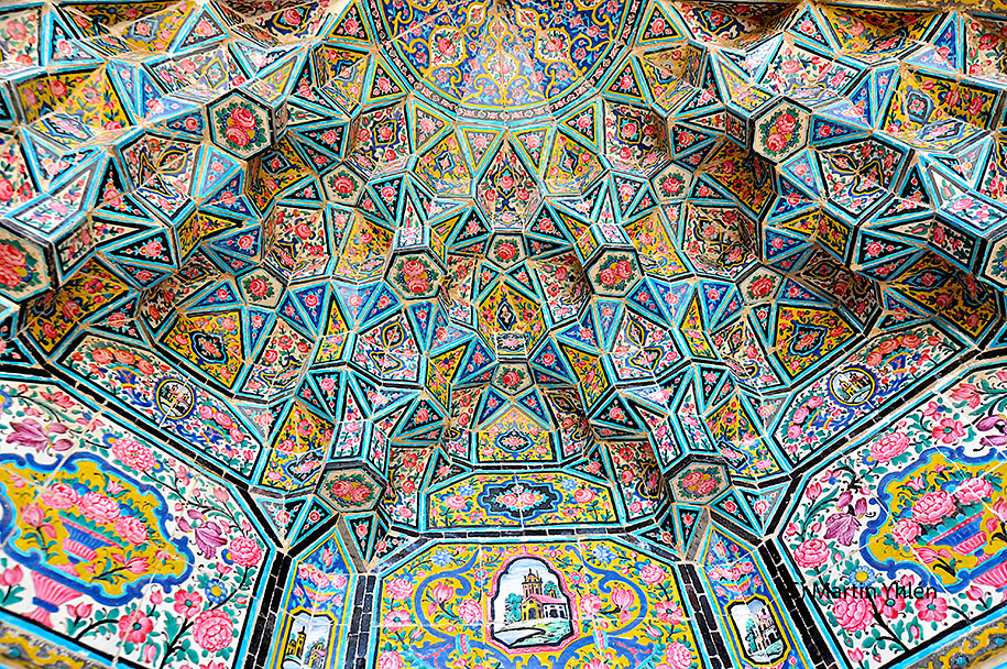 Đền Nasir al-Mulk - 'Kính vạn hoa' lộng lẫy xứ Ba Tư Đền Nasir al-Mulk - 'Kính vạn hoa' lộng lẫy xứ Ba Tư