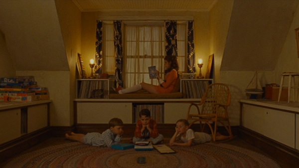 Moonrise Kingdom - Vương quốc trăng lên của hai đứa trẻ trốn nhà Moonrise Kingdom - Vương quốc trăng lên của hai đứa trẻ trốn nhà