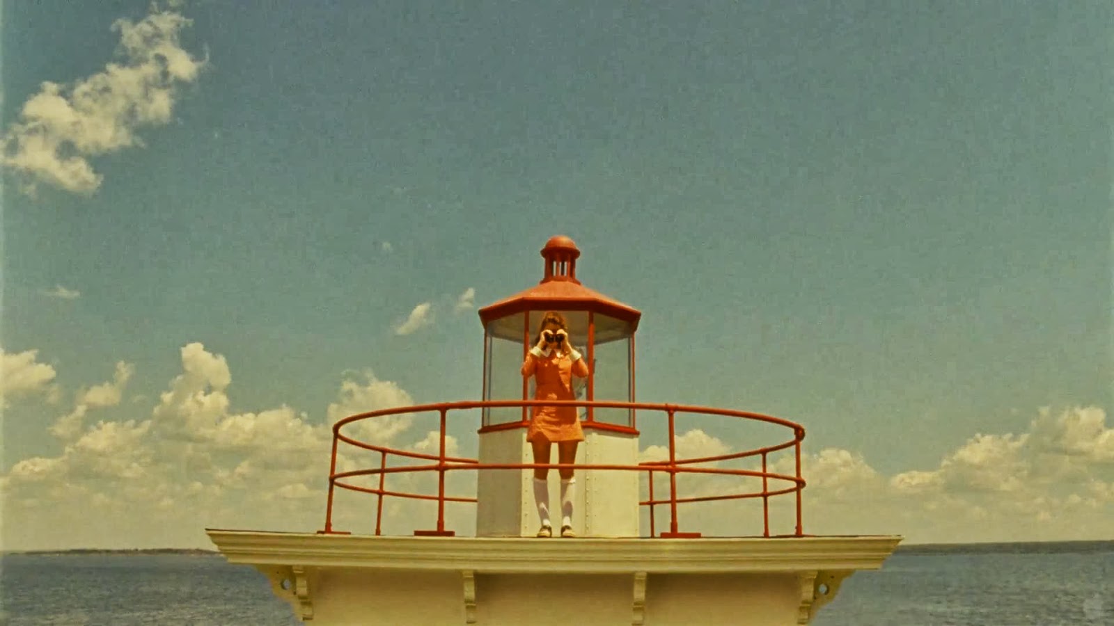 Moonrise Kingdom - Vương quốc trăng lên của hai đứa trẻ trốn nhà Moonrise Kingdom - Vương quốc trăng lên của hai đứa trẻ trốn nhà