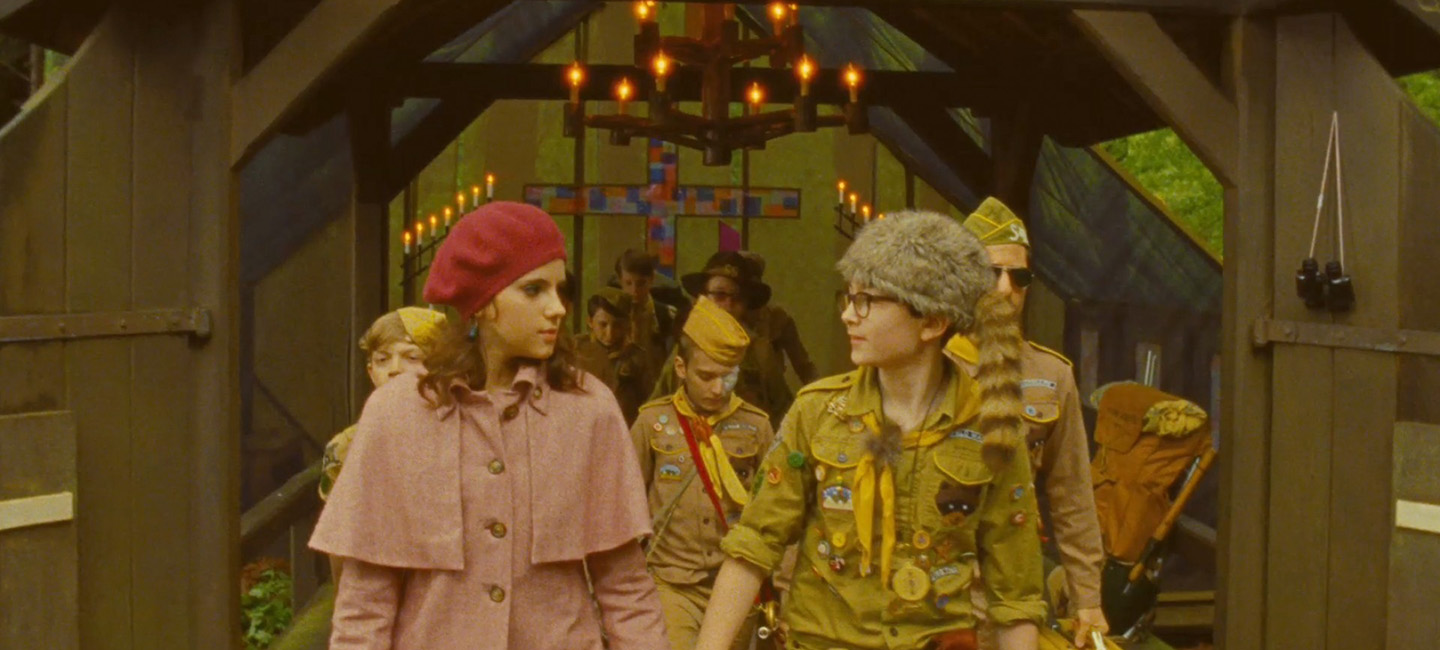 Moonrise Kingdom - Vương quốc trăng lên của hai đứa trẻ trốn nhà Moonrise Kingdom - Vương quốc trăng lên của hai đứa trẻ trốn nhà