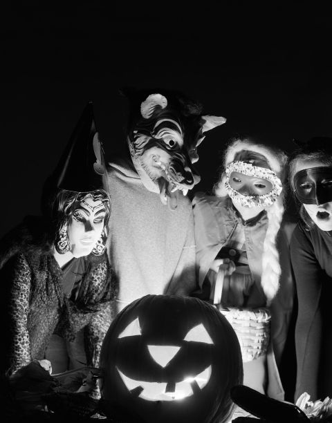 Lễ Halloween của thế kỷ trước đáng sợ hơn ngày nay như thế nào? Lễ Halloween của thế kỷ trước đáng sợ hơn ngày nay như thế nào?