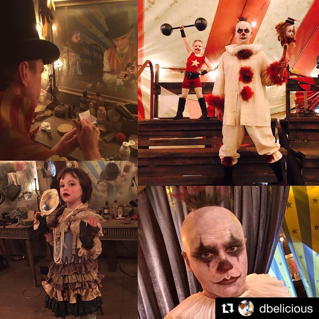 Nhà có 2 ông bố, Halloween hoành tráng... gấp đôi Nhà có 2 ông bố, Halloween hoành tráng... gấp đôi