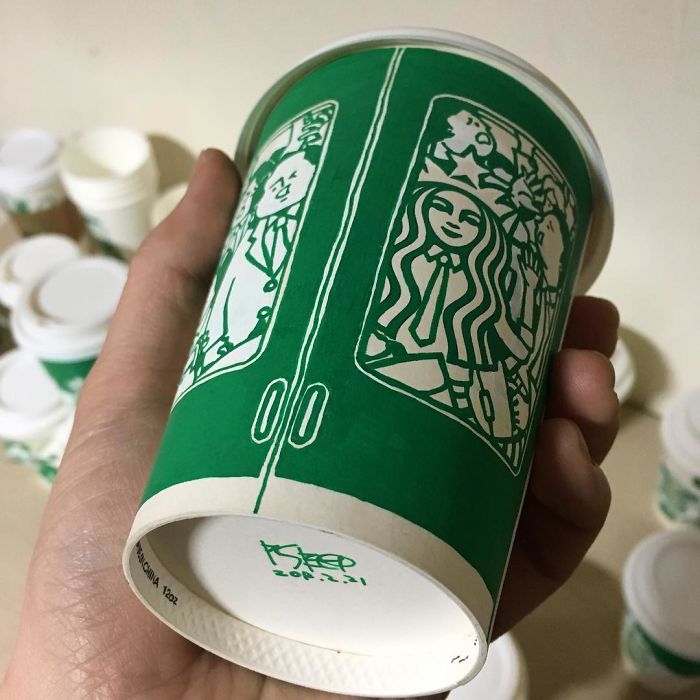 Những chiếc ly Starbucks xứng tầm 'tác phẩm nghệ thuật' Những chiếc ly Starbucks xứng tầm 'tác phẩm nghệ thuật'