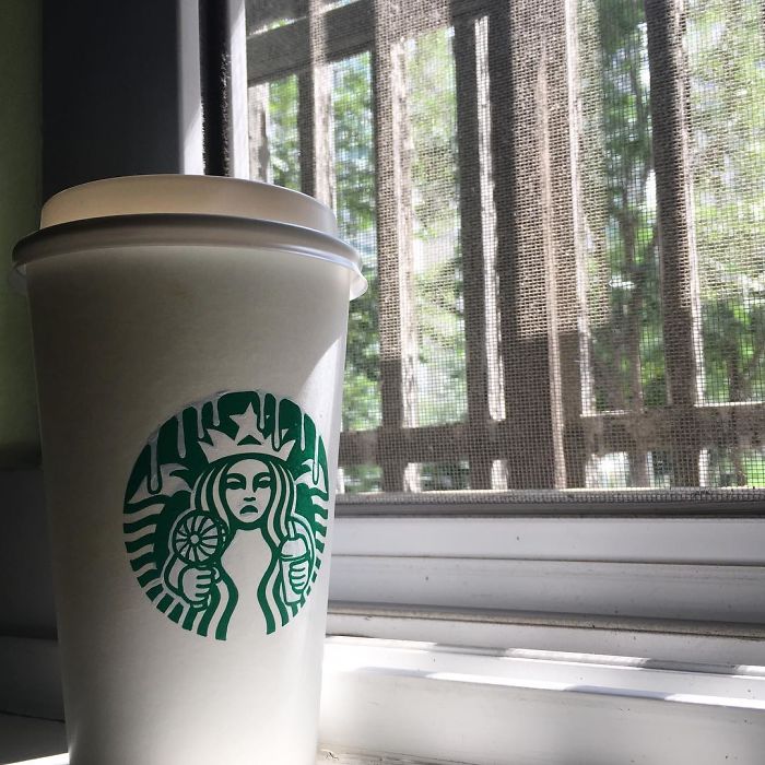Những chiếc ly Starbucks xứng tầm 'tác phẩm nghệ thuật' Những chiếc ly Starbucks xứng tầm 'tác phẩm nghệ thuật'