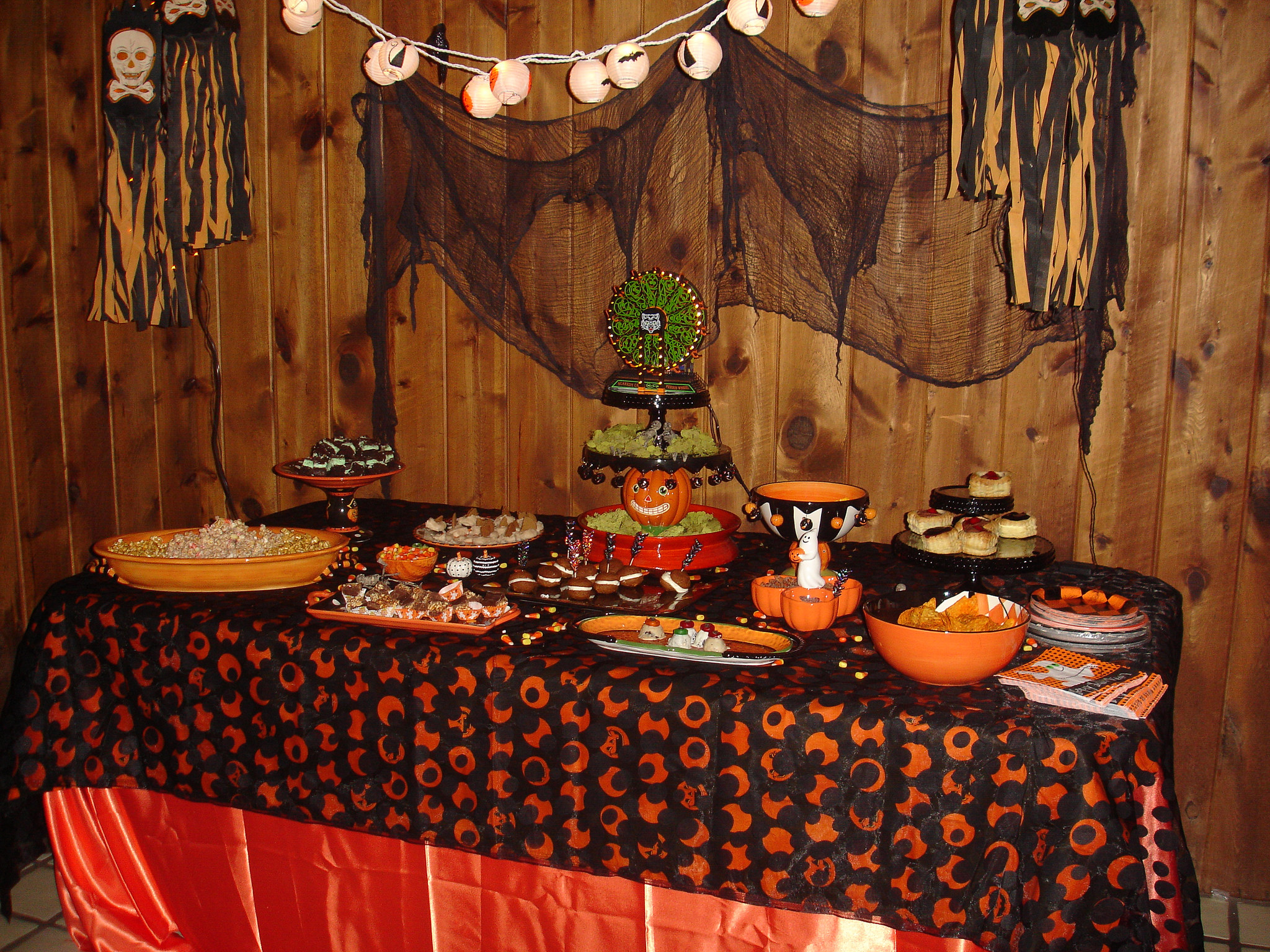 10+ kiểu bánh kẹo cho bữa tiệc Halloween không thể kinh dị hơn 10+ kiểu bánh kẹo cho bữa tiệc Halloween không thể kinh dị hơn