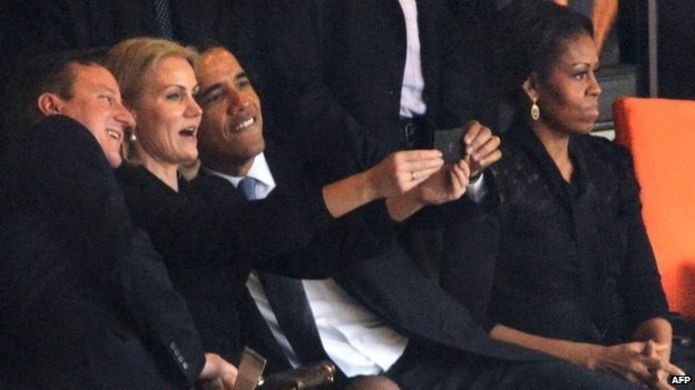 Selfie (chụp ảnh tự sướng): Lịch sử gần 200 năm và các gương mặt 'ông bà tổ' Selfie (chụp ảnh tự sướng): Lịch sử gần 200 năm và các gương mặt 'ông bà tổ'