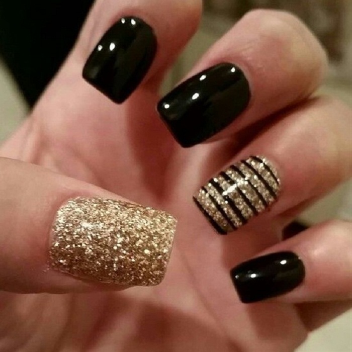 Đông đến rồi, sao bạn chưa đổi mẫu nail đi? Đông đến rồi, sao bạn chưa đổi mẫu nail đi?