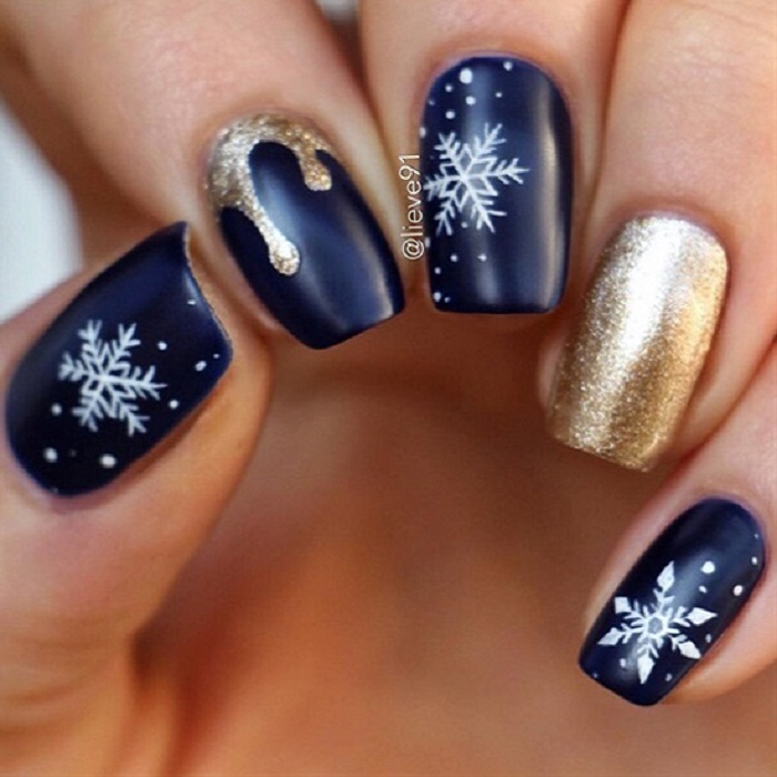 Đông đến rồi, sao bạn chưa đổi mẫu nail đi? Đông đến rồi, sao bạn chưa đổi mẫu nail đi?