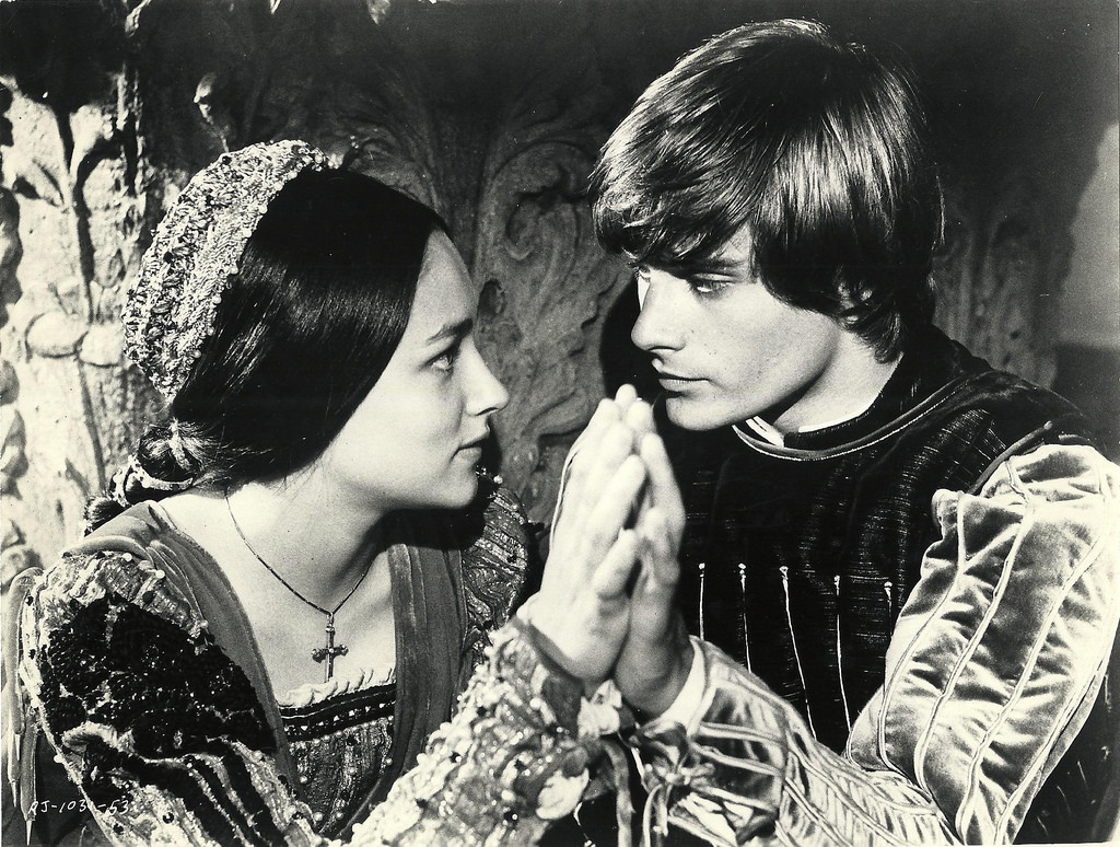 'Romeo & Juliet' phiên bản Franco Zeffirelli: Màn ảnh là nơi cái đẹp trở thành vĩnh cửu 'Romeo & Juliet' phiên bản Franco Zeffirelli: Màn ảnh là nơi cái đẹp trở thành vĩnh cửu