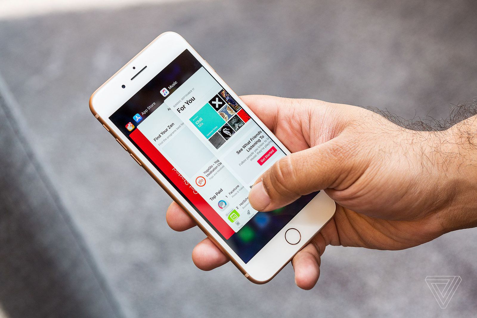 iPhone X hay iPhone 8 mới là chiếc điện thoại đáng mua? iPhone X hay iPhone 8 mới là chiếc điện thoại đáng mua?