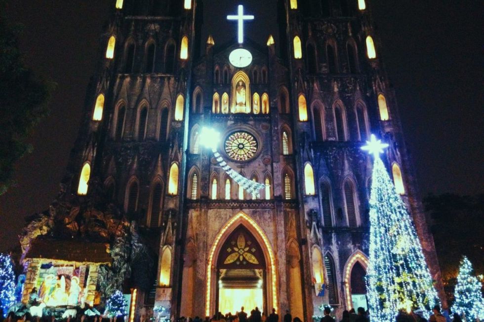 Giáng Sinh có gì ngoài quà cáp, ông già Noel và cây thông? Giáng Sinh có gì ngoài quà cáp, ông già Noel và cây thông?