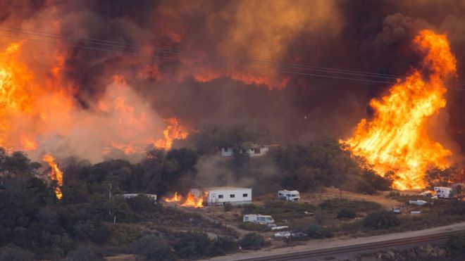 Quy mô vụ cháy rừng khủng khiếp ở California (Mỹ) Quy mô vụ cháy rừng khủng khiếp ở California (Mỹ)