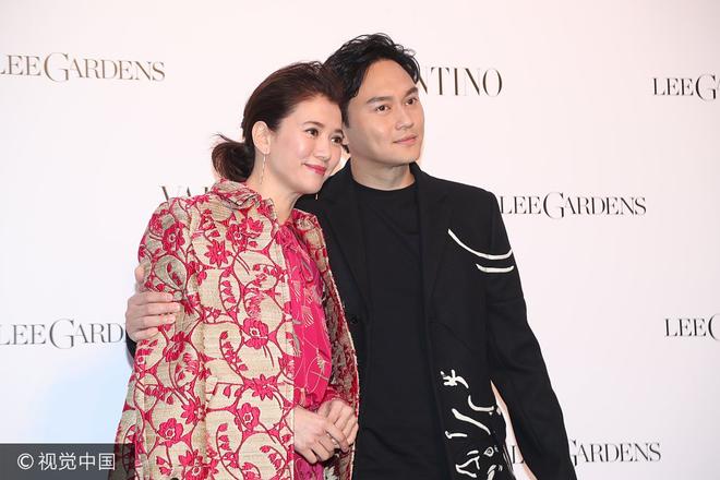 7 đôi uyên ương mặn nồng chứng minh tình yêu trong showbiz là có thật 7 đôi uyên ương mặn nồng chứng minh tình yêu trong showbiz là có thật