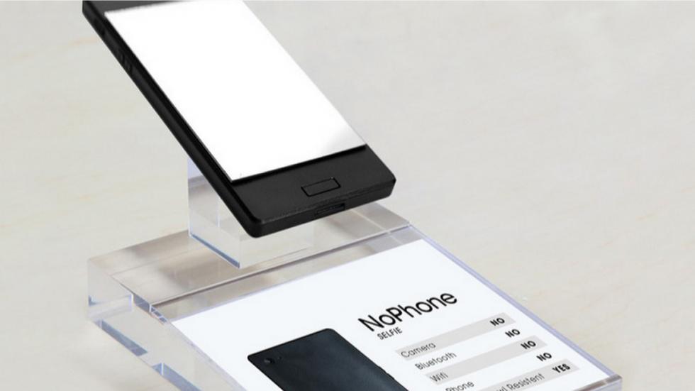 NoPhone - Chiếc 'điện thoại hư vô' được các nhà đầu tư Shark Tank ủng hộ NoPhone - Chiếc 'điện thoại hư vô' được các nhà đầu tư Shark Tank ủng hộ