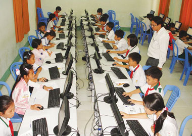 Thời chưa có Internet thì tụi mình làm gì cả ngày ấy nhỉ? Thời chưa có Internet thì tụi mình làm gì cả ngày ấy nhỉ?