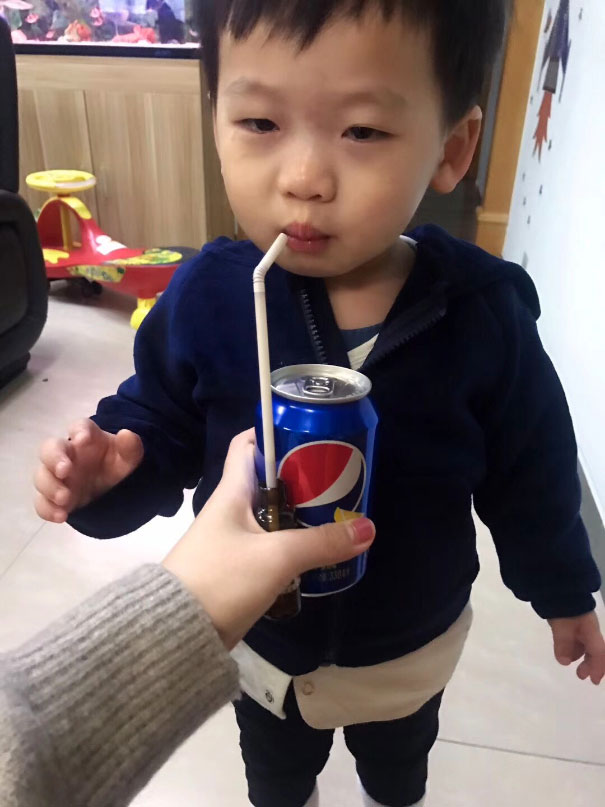 Vì chiều chuộng con cái cũng là niềm đam mê của cha mẹ Vì chiều chuộng con cái cũng là niềm đam mê của cha mẹ