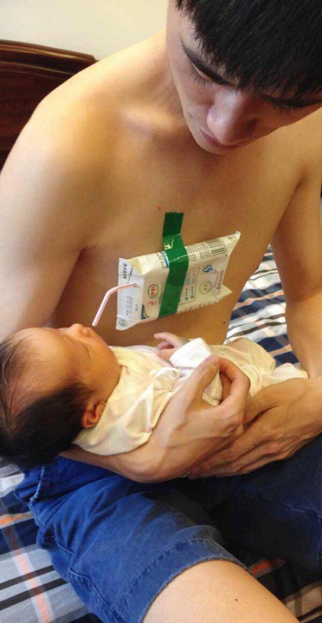 Những ông bố sẽ làm gì khi ở một mình cùng bé bi? Những ông bố sẽ làm gì khi ở một mình cùng bé bi?