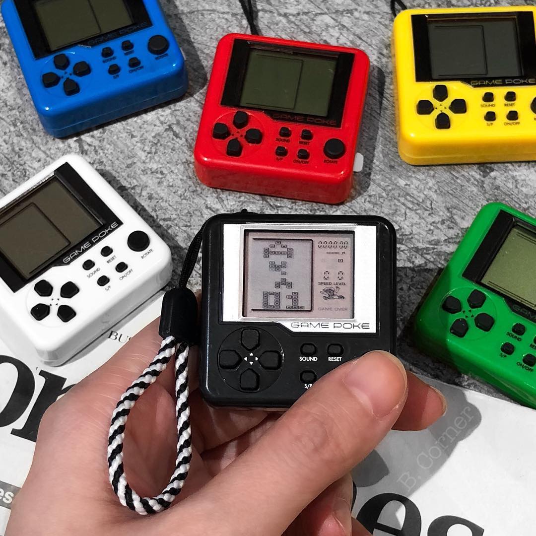 Mua vé về tuổi thơ với 5 máy chơi game cổ đang được 'hồi sinh' Mua vé về tuổi thơ với 5 máy chơi game cổ đang được 'hồi sinh'