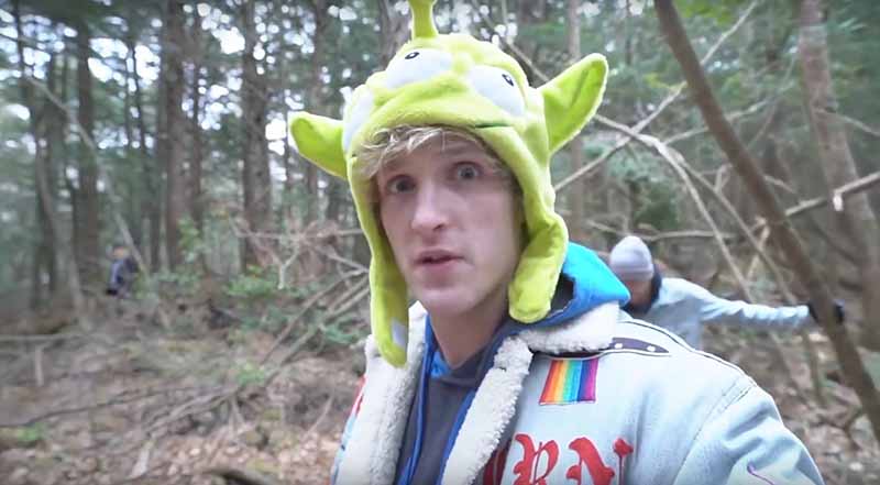 Đăng video quay xác người tự tử, 'sao Youtube' Logan Paul phải xoá clip và xin lỗi Đăng video quay xác người tự tử, 'sao Youtube' Logan Paul phải xoá clip và xin lỗi