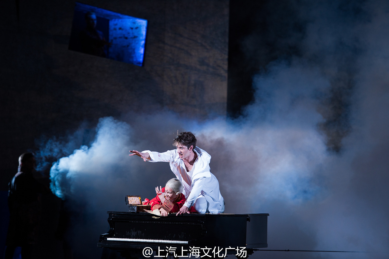 Mozart! das Musical: Dùng âm nhạc khắc hoạ chân dung nhà soạn nhạc thiên tài nước Áo Mozart! das Musical: Dùng âm nhạc khắc hoạ chân dung nhà soạn nhạc thiên tài nước Áo