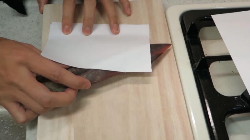 Làm một con dao từ... cá bào, tại sao không? Làm một con dao từ... cá bào, tại sao không?