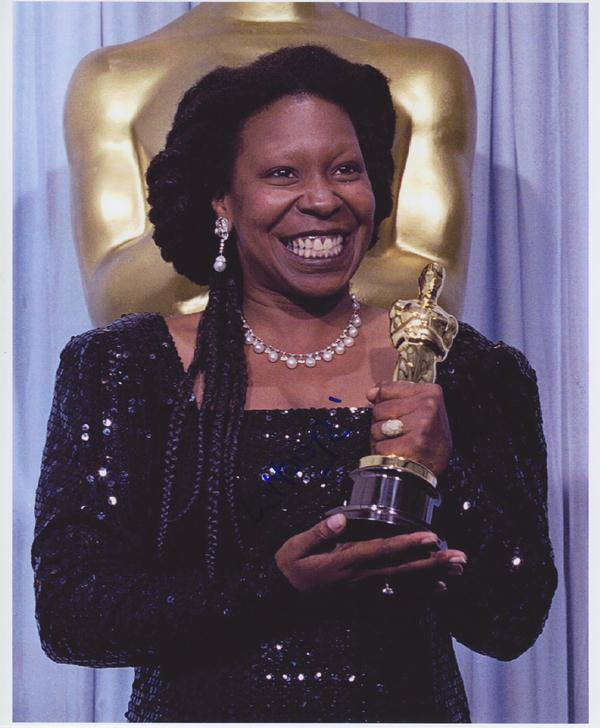 ‘Ngả nón’ với cách cất giữ giải thưởng Oscar ‘siêu chất’ của các ngôi sao Hollywood ‘Ngả nón’ với cách cất giữ giải thưởng Oscar ‘siêu chất’ của các ngôi sao Hollywood
