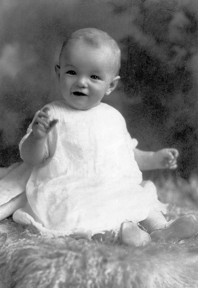 Marilyn Monroe và những sự thật đáng kinh ngạc đằng sau nhan sắc kiều diễm Marilyn Monroe và những sự thật đáng kinh ngạc đằng sau nhan sắc kiều diễm