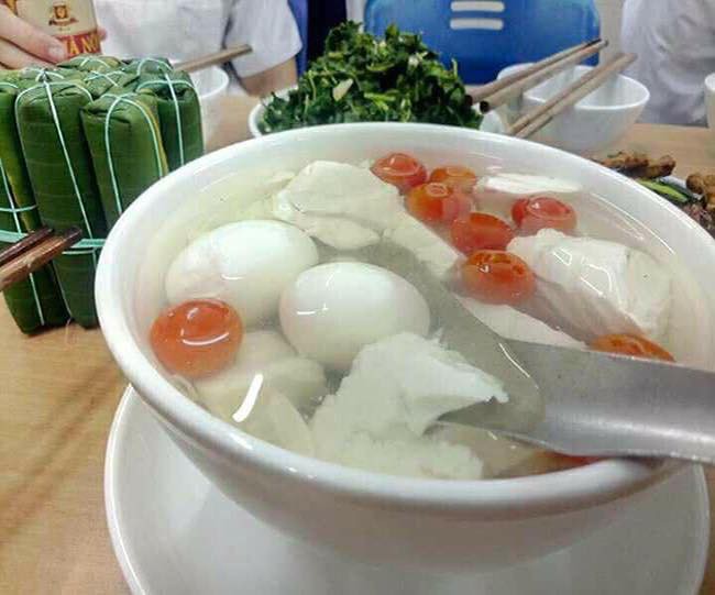 Năm hết Tết đến, ai không biết nấu ăn thì lui về hậu cung đừng ở đây gây hoạ Năm hết Tết đến, ai không biết nấu ăn thì lui về hậu cung đừng ở đây gây hoạ