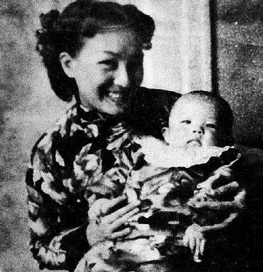 Đại minh tinh Hoa ngữ phát điên chỉ vì một cảnh phim Đại minh tinh Hoa ngữ phát điên chỉ vì một cảnh phim