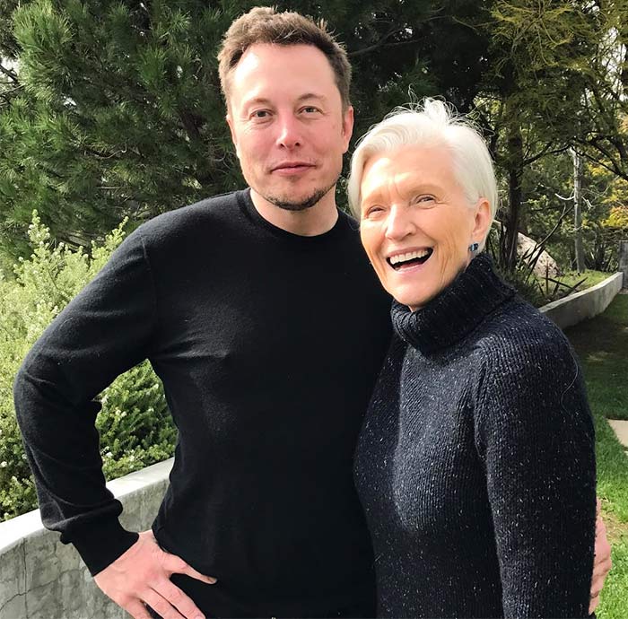 'Mẹ nhà người ta' của tỉ phú Elon Musk 'Mẹ nhà người ta' của tỉ phú Elon Musk