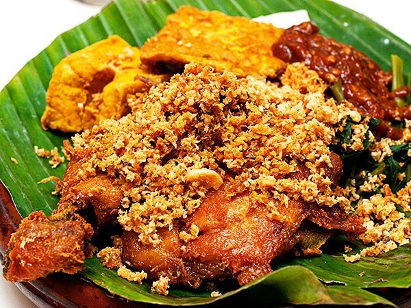 Ngày ấy chỉ vì cái tên mà chúng ta đã hiểu lầm những món mỹ vị này của Singapore Ngày ấy chỉ vì cái tên mà chúng ta đã hiểu lầm những món mỹ vị này của Singapore