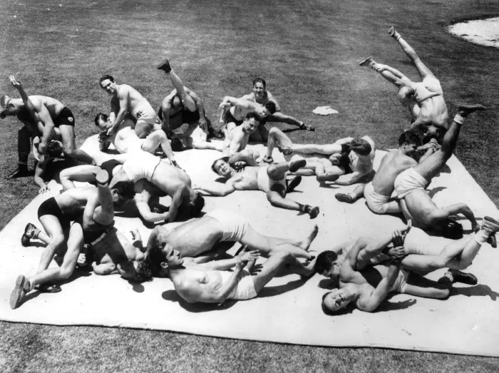 Olympics hồi thế kỷ 20 khác ngày nay nhiều lắm... Olympics hồi thế kỷ 20 khác ngày nay nhiều lắm...