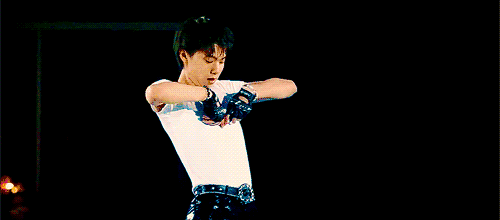 Loạt gif thần thánh của Yuzuru Hanyu chứng minh chỉ cần có thần thái là đủ Loạt gif thần thánh của Yuzuru Hanyu chứng minh chỉ cần có thần thái là đủ