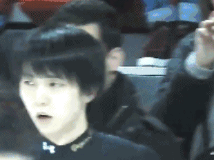 Loạt gif thần thánh của Yuzuru Hanyu chứng minh chỉ cần có thần thái là đủ Loạt gif thần thánh của Yuzuru Hanyu chứng minh chỉ cần có thần thái là đủ