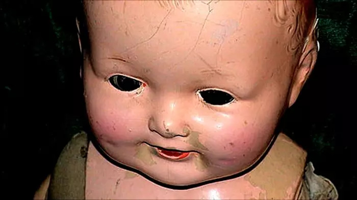 Annabelle không phải là búp bê ma ám duy nhất trên thế giới đâu Annabelle không phải là búp bê ma ám duy nhất trên thế giới đâu