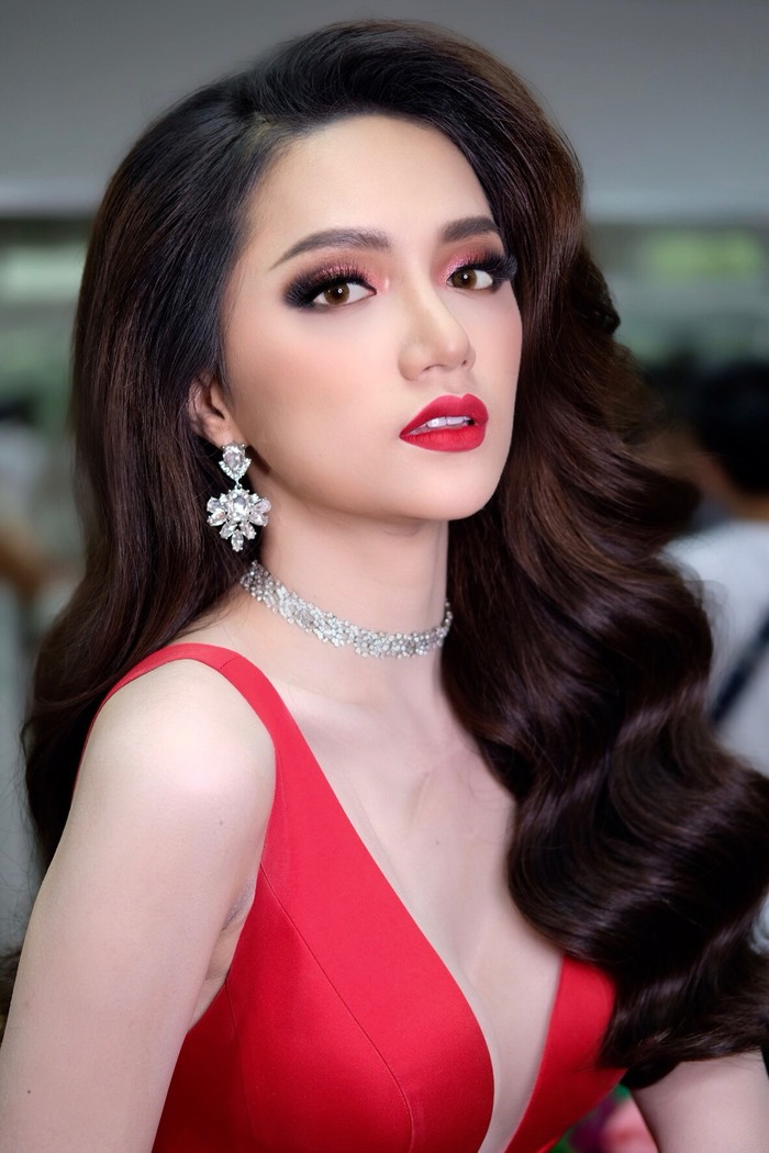 Đây là lý do Hương Giang trả lời ứng xử bằng tiếng mẹ đẻ trong chung kết HH Chuyển giới Quốc tế? Đây là lý do Hương Giang trả lời ứng xử bằng tiếng mẹ đẻ trong chung kết HH Chuyển giới Quốc tế?