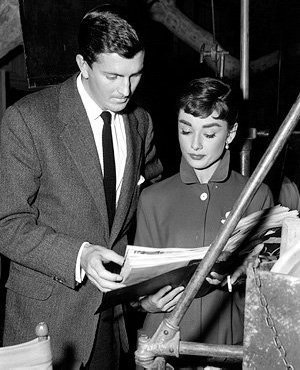 Audrey Hepburn và Givenchy: Mối quan hệ kinh điển kéo dài 40 năm Audrey Hepburn và Givenchy: Mối quan hệ kinh điển kéo dài 40 năm