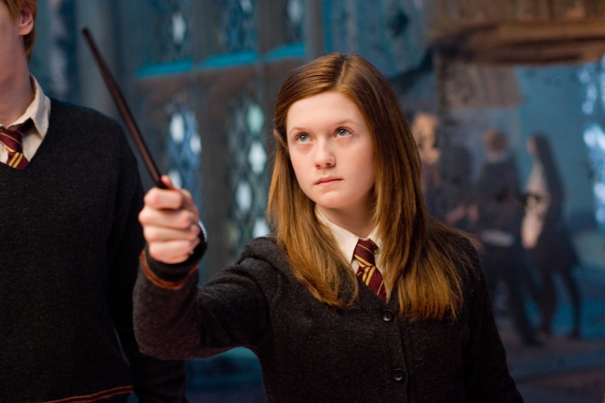 Dàn diễn viên 'Harry Potter' bồi hồi kể lại chuyện hậu trường sau 17 năm Dàn diễn viên 'Harry Potter' bồi hồi kể lại chuyện hậu trường sau 17 năm