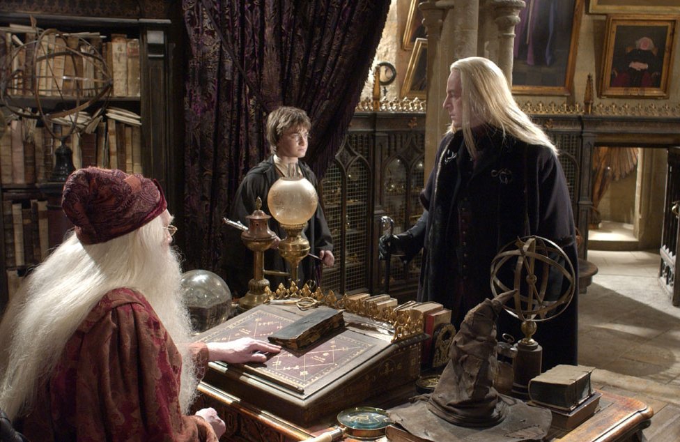 Dàn diễn viên 'Harry Potter' bồi hồi kể lại chuyện hậu trường sau 17 năm Dàn diễn viên 'Harry Potter' bồi hồi kể lại chuyện hậu trường sau 17 năm